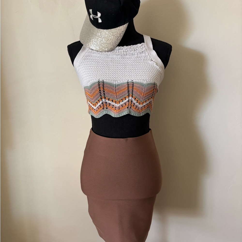 Tan Mid/Mini Skirt